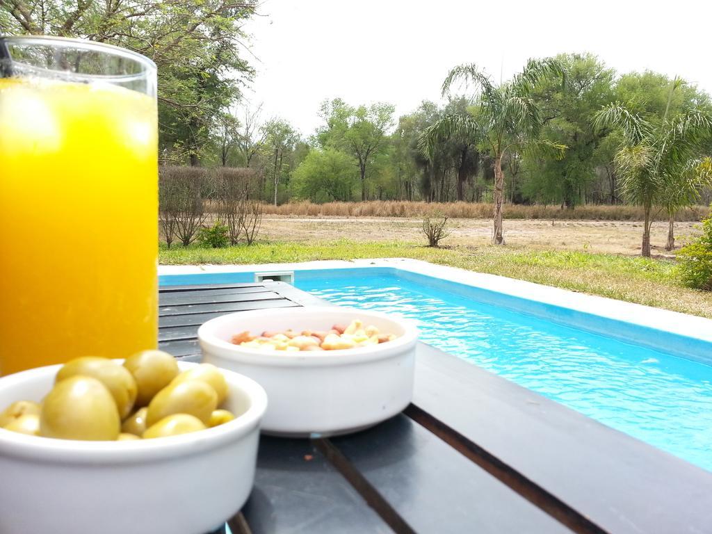 Las Curiosas Hotel Avia Terai Luaran gambar