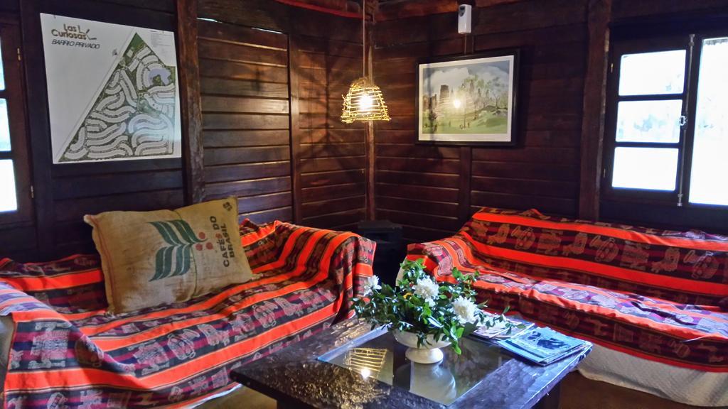 Las Curiosas Hotel Avia Terai Luaran gambar