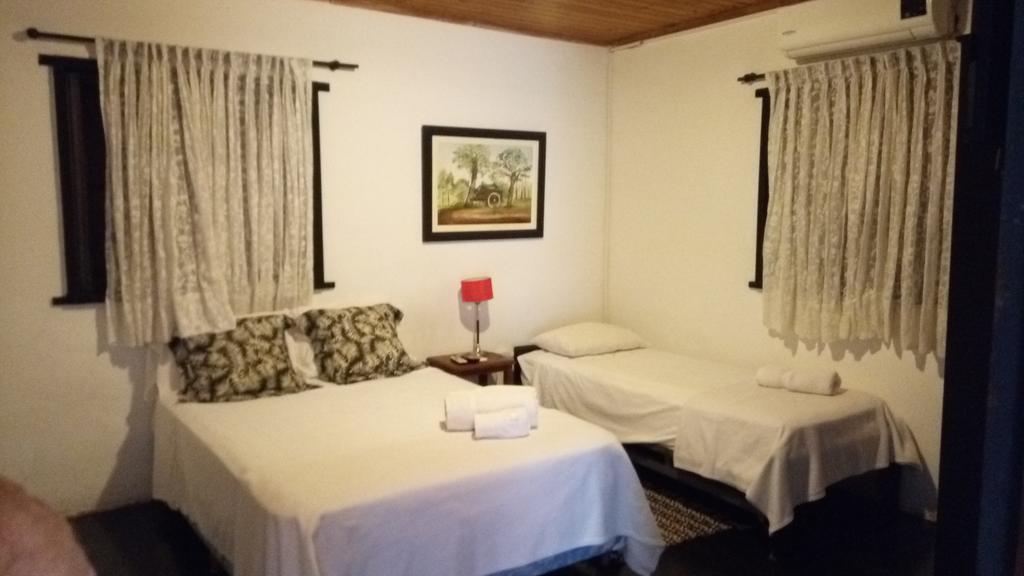 Las Curiosas Hotel Avia Terai Luaran gambar