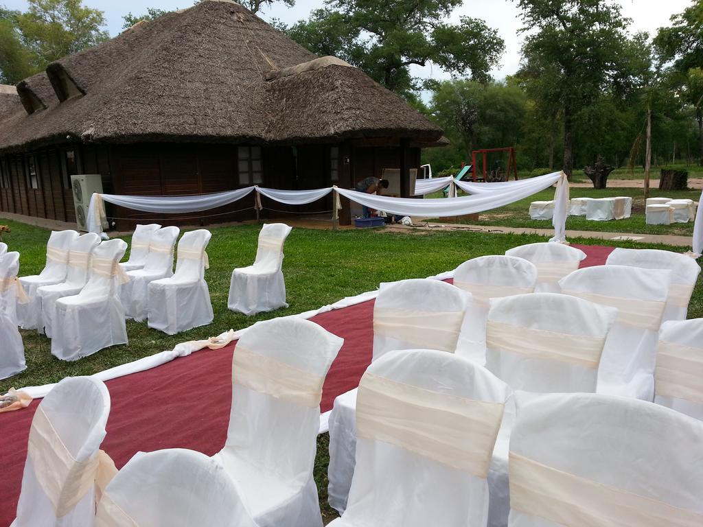 Las Curiosas Hotel Avia Terai Luaran gambar